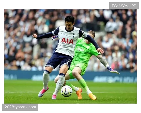 孙兴慜与斯特林的进攻效率差异：顶级边锋的战术适配性解析