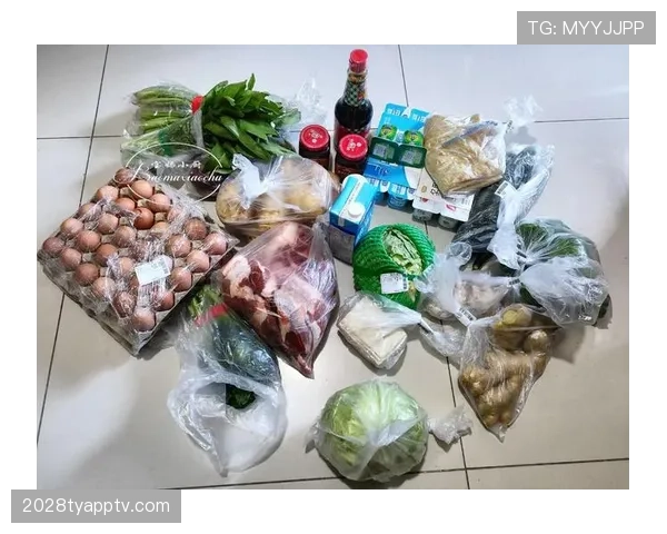 袁悦晨跑后随手拎个名牌包，我在楼下囤菜的手都软了